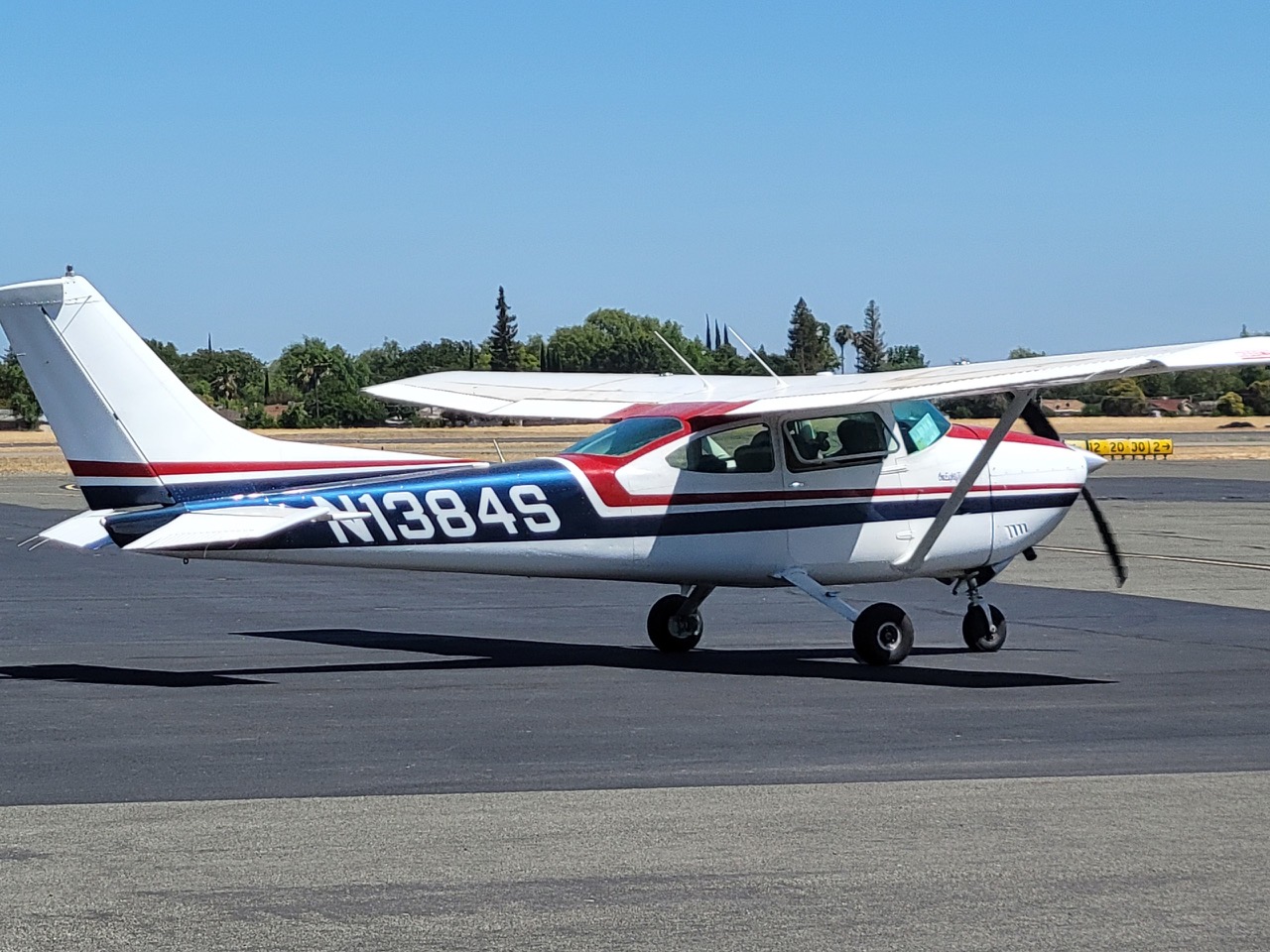 1976 Cessna 182P Skylane (Unicorn!) - $265,000 - N1384S ( Not Here at Placerville)